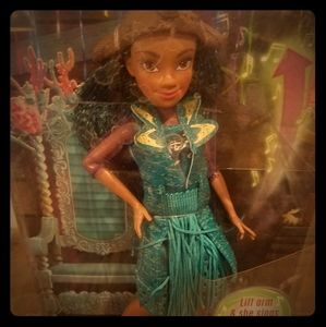 Descendants 2 Singing Uma Doll